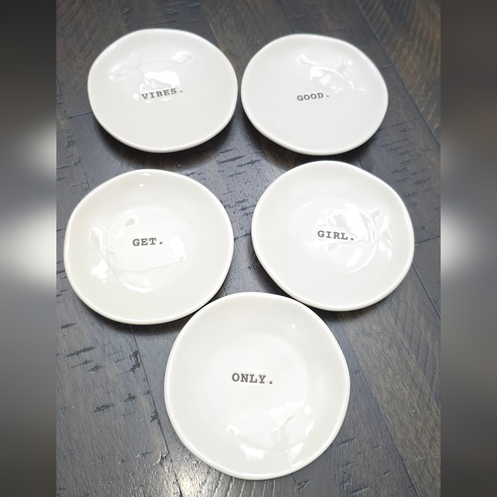 Rae Dunn Appetizer Set of 5 Plates